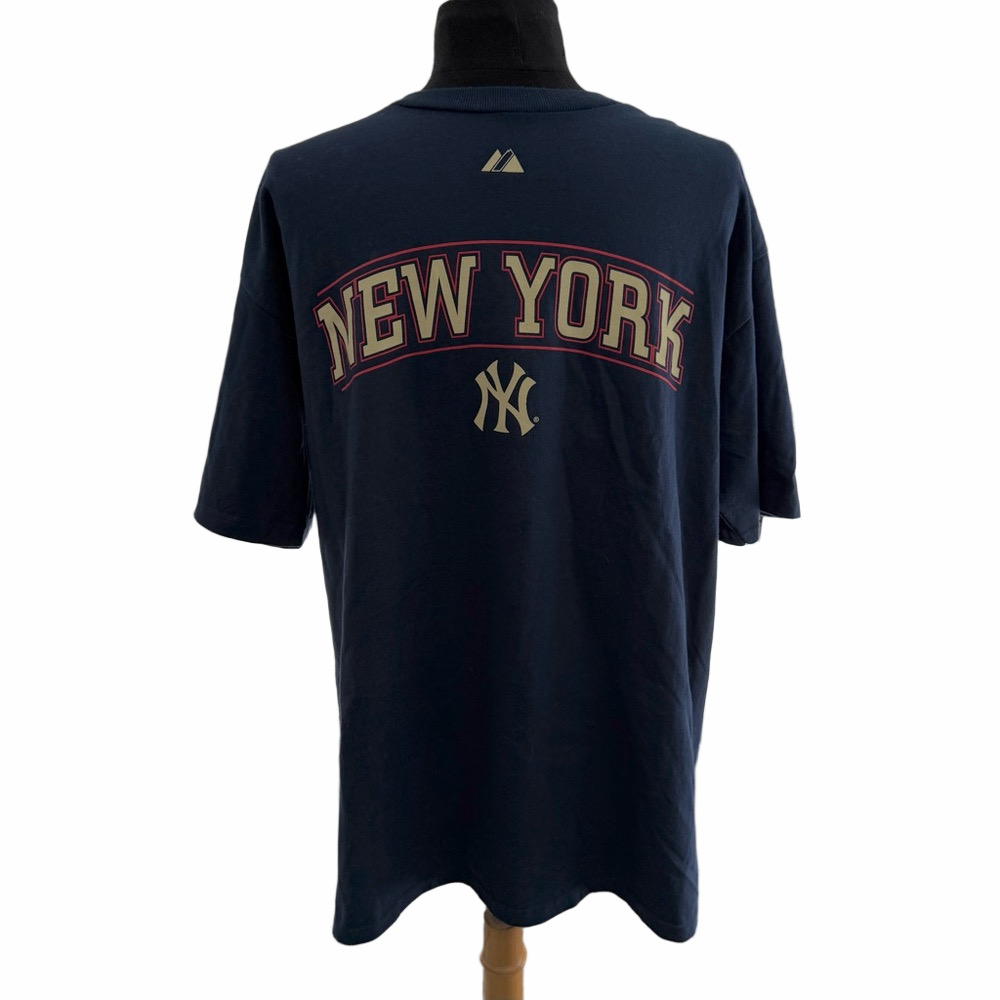 Majestic New York Yankees Glory Navy Blue Large T-Shirt Pennants 1923-2009 EUC